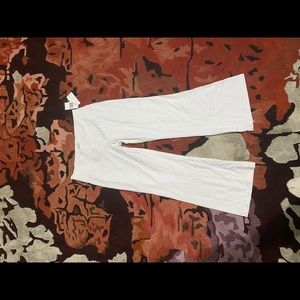 NWT beyond yoga white crop Capri yoga leggings szM